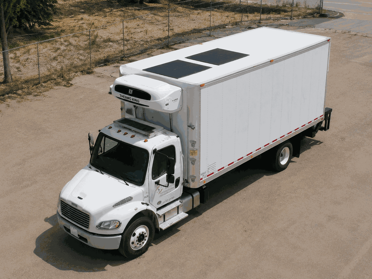 Cold chain vehicle solar case