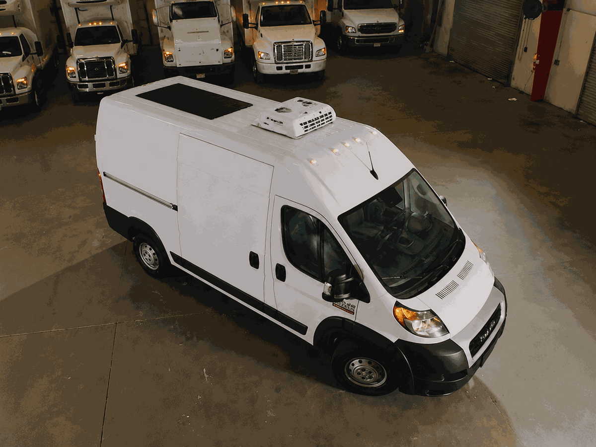 Small Refrigerated Delivery Vehicle — Lensun commercial fleet solar solution